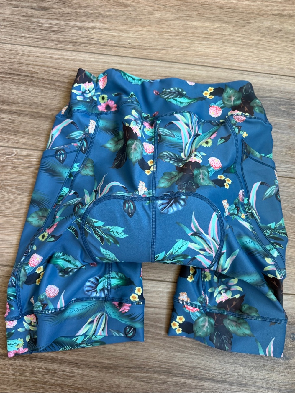 Zoic Charlotte Padded Bike Cycling Shorts Blue Floral size Medium - Picture 4 of 7